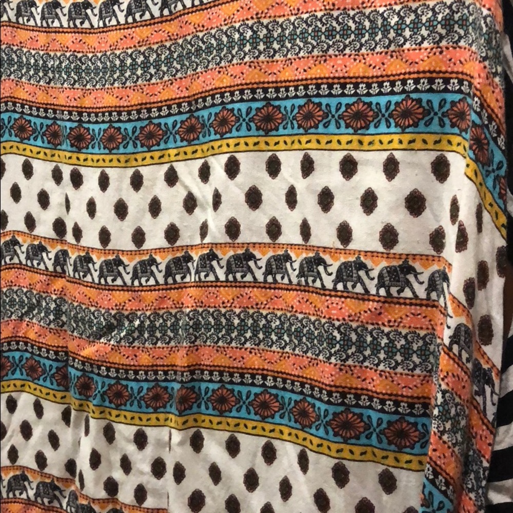 Shirt - Picture 2 of 3